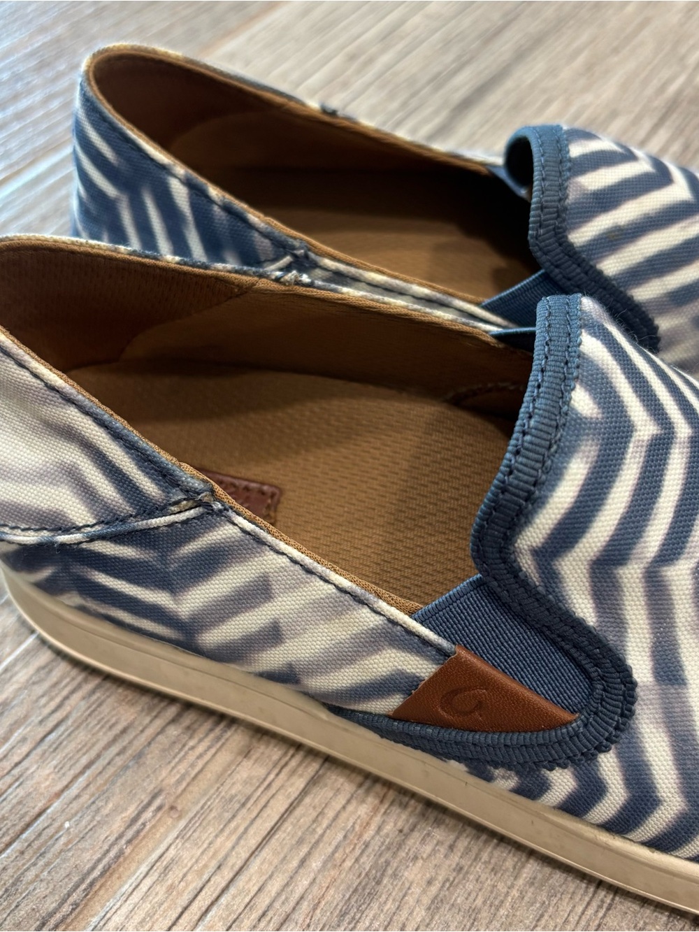 OLUKAI Women's Pehuea Pa'i Slip-On Sneaker Women’s Size 7 - Picture 6 of 7